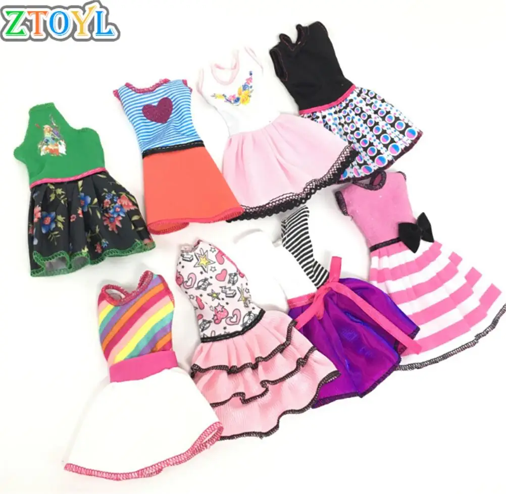 2018 Yeni El Yapımı Moda Bebek Giysileri Oyun Evi Giyinme Kostüm Çocuk Oyuncakları Hediye Rastgele Göndermek
