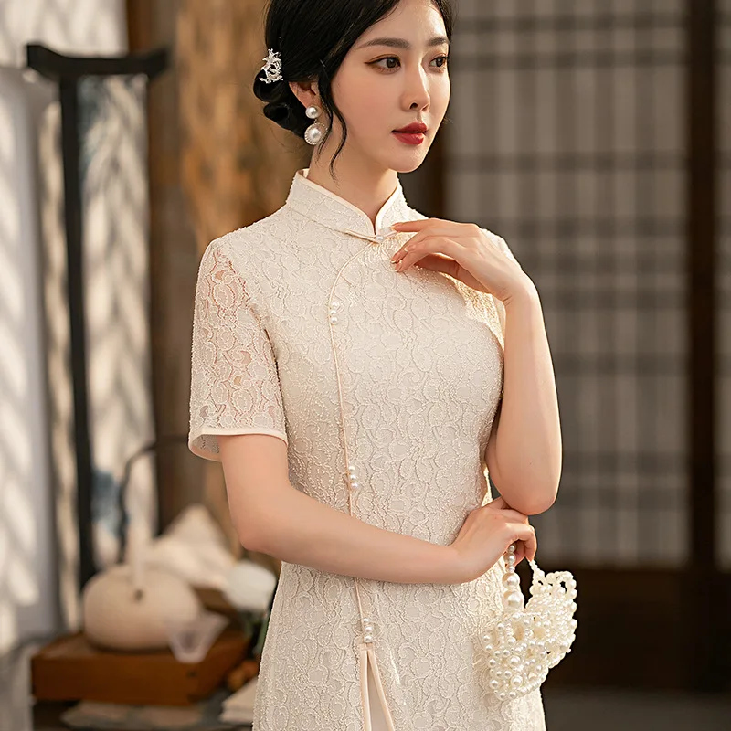 2022 Sonbahar Orta uzunlukta Beyaz İnce Kısa kollu Dantel Geliştirilmiş Aodai Cheongsam Günlük İçi Boş Çin Qipao Elbise Kadınlar için parti Görüntü 1 