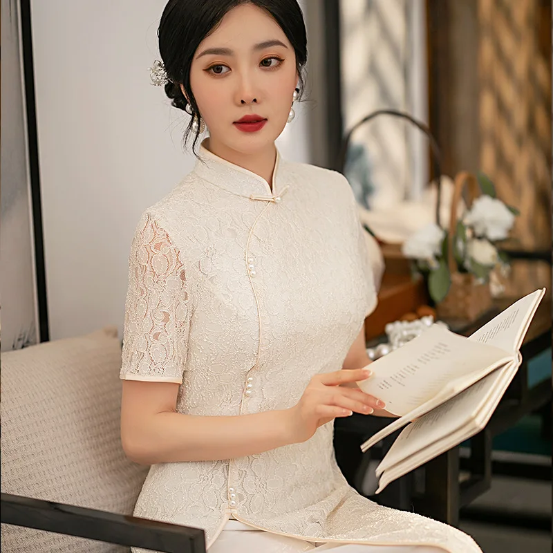 2022 Sonbahar Orta uzunlukta Beyaz İnce Kısa kollu Dantel Geliştirilmiş Aodai Cheongsam Günlük İçi Boş Çin Qipao Elbise Kadınlar için parti Görüntü 2 